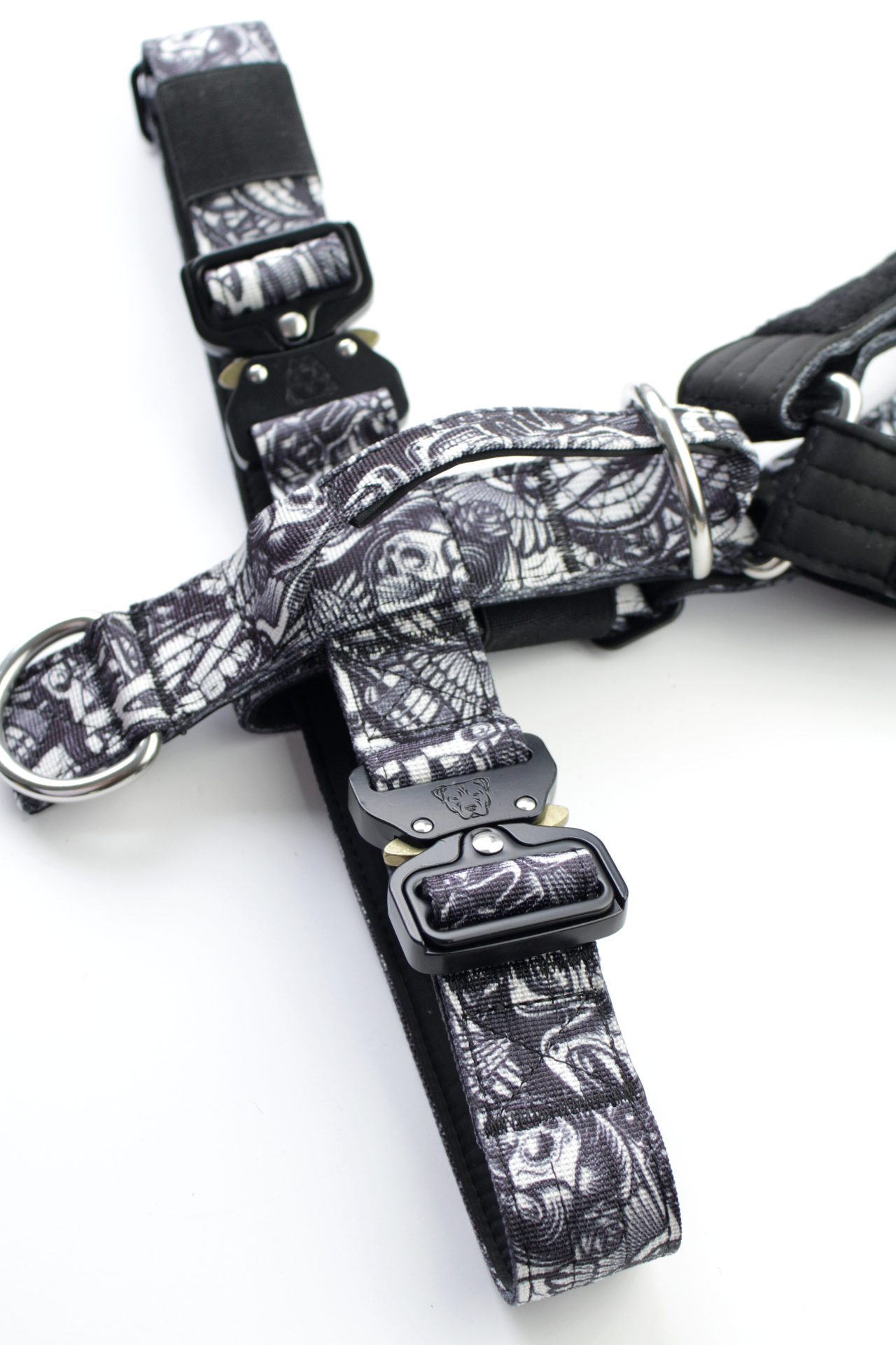 Terrain Dog Airtag Harness - Tattoo